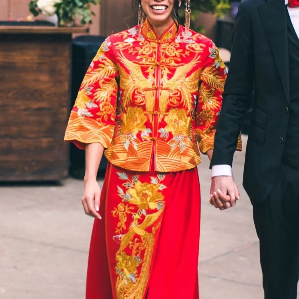 Elegant Red and Gold Traditional Outfit - Picture 3 of 3